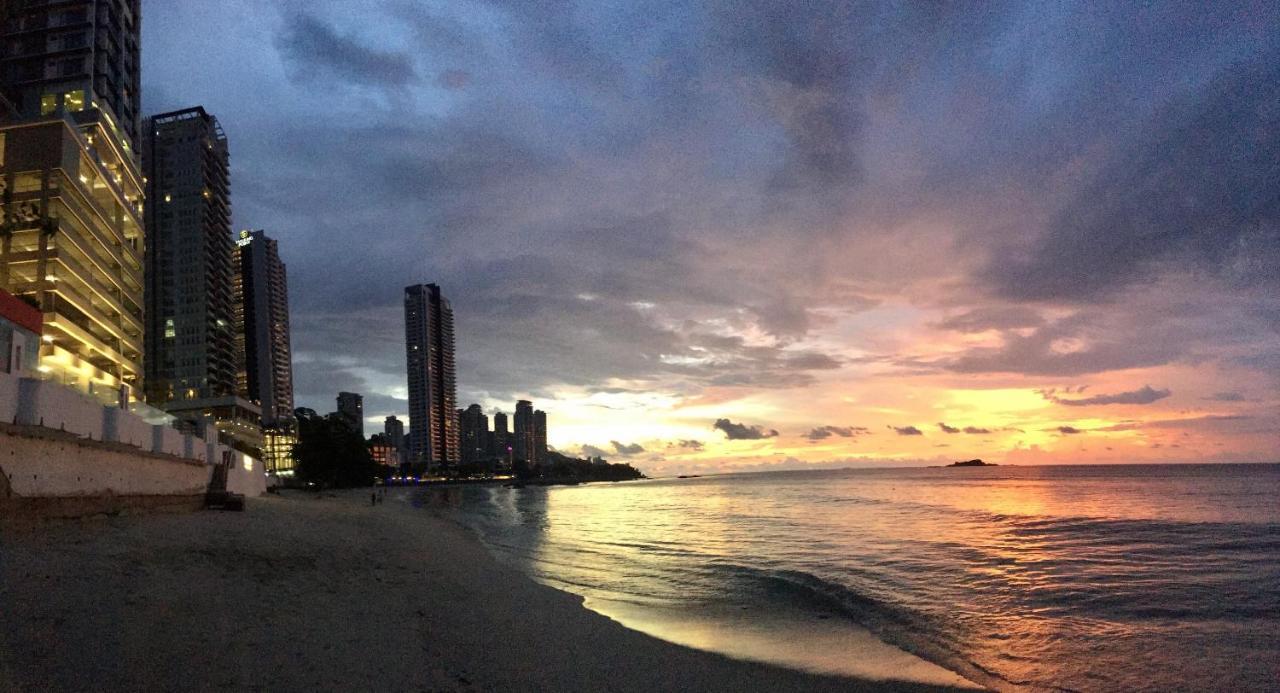 Ardour Lodge "A" Wing Tanjung Bungah  Zewnętrze zdjęcie