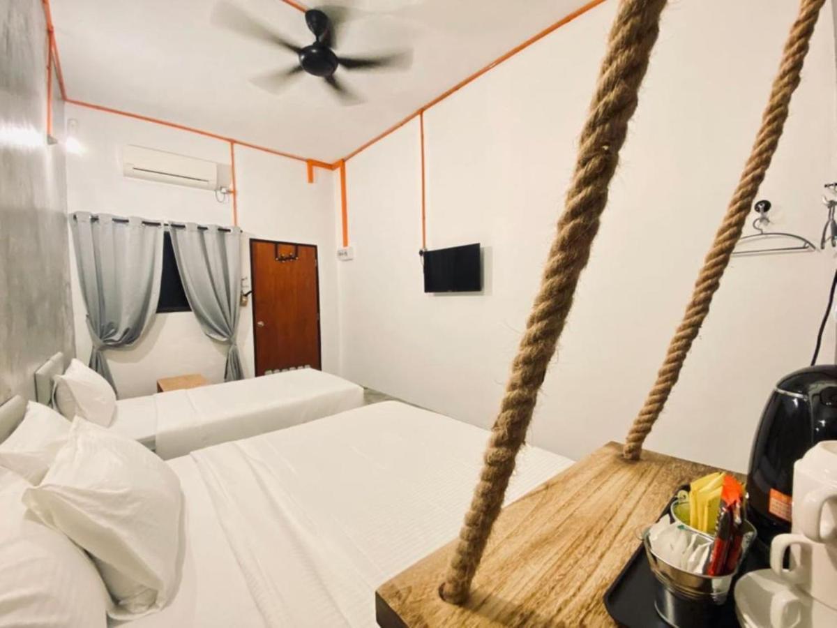 Ardour Lodge "A" Wing Tanjung Bungah  Zewnętrze zdjęcie