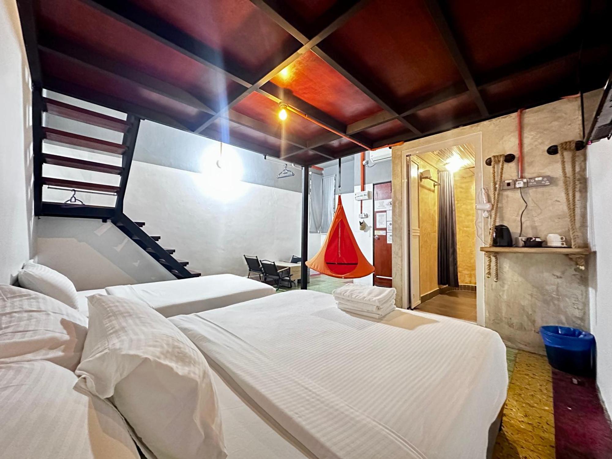 Ardour Lodge "A" Wing Tanjung Bungah  Zewnętrze zdjęcie